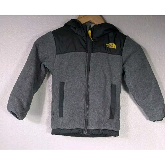 The North Face Other - The North Face True or False Reversible Jacket Boys Size 4 Gray Green Fleece N17